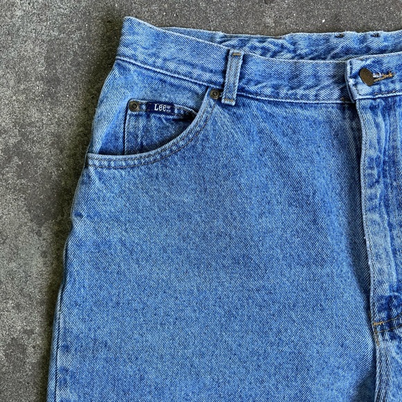 Vintage Lee High Rise Straight Leg Mom Jeans Light Medium Wash - Picture 5 of 7